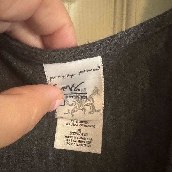 Dress 22/24 - Picture 2 of 2